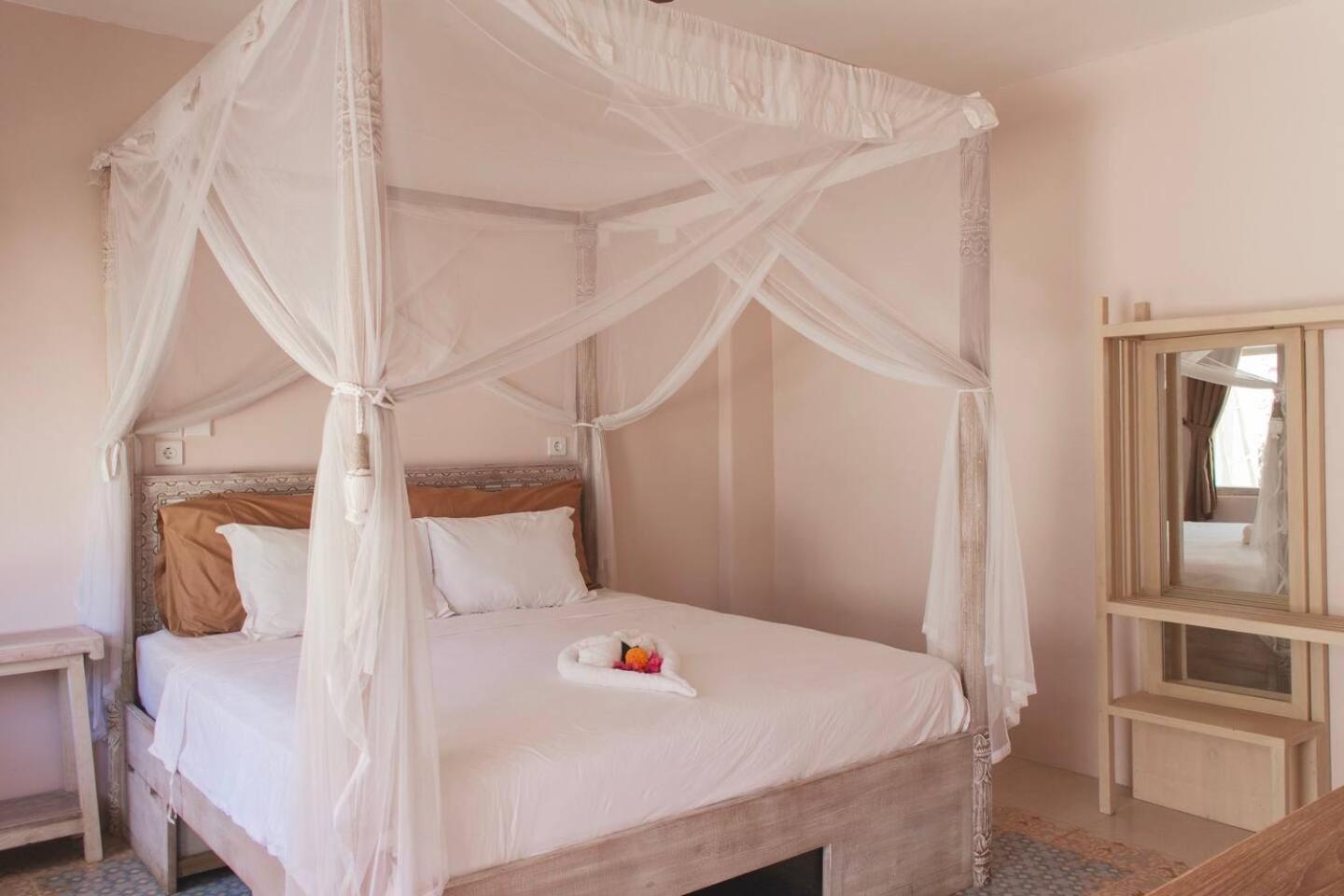 Isla Indah Retreat Boutique Hotel Lembongan Buitenkant foto